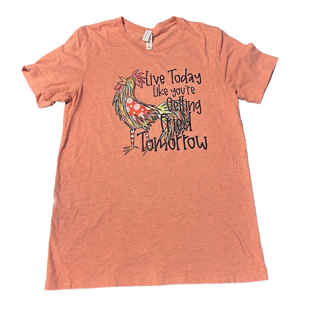 🐓Bella Canvas Women’s Graphic Rooster Tee in Peach Cotton Size M